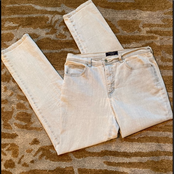 Charter Club Denim - Charter Club Jean Club Classic Straight Jeans S10